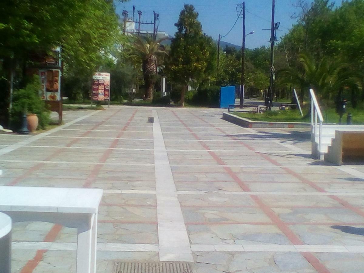 Central Fountain 아스프로발타 외부 사진